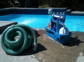 pool cleaning company